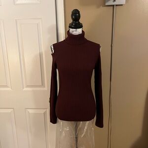 New Theory Jembliss Open Shoulder Sweater (Garnet -L)